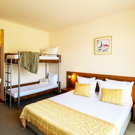 Kristal Hotel Golden Sands Exterior photo