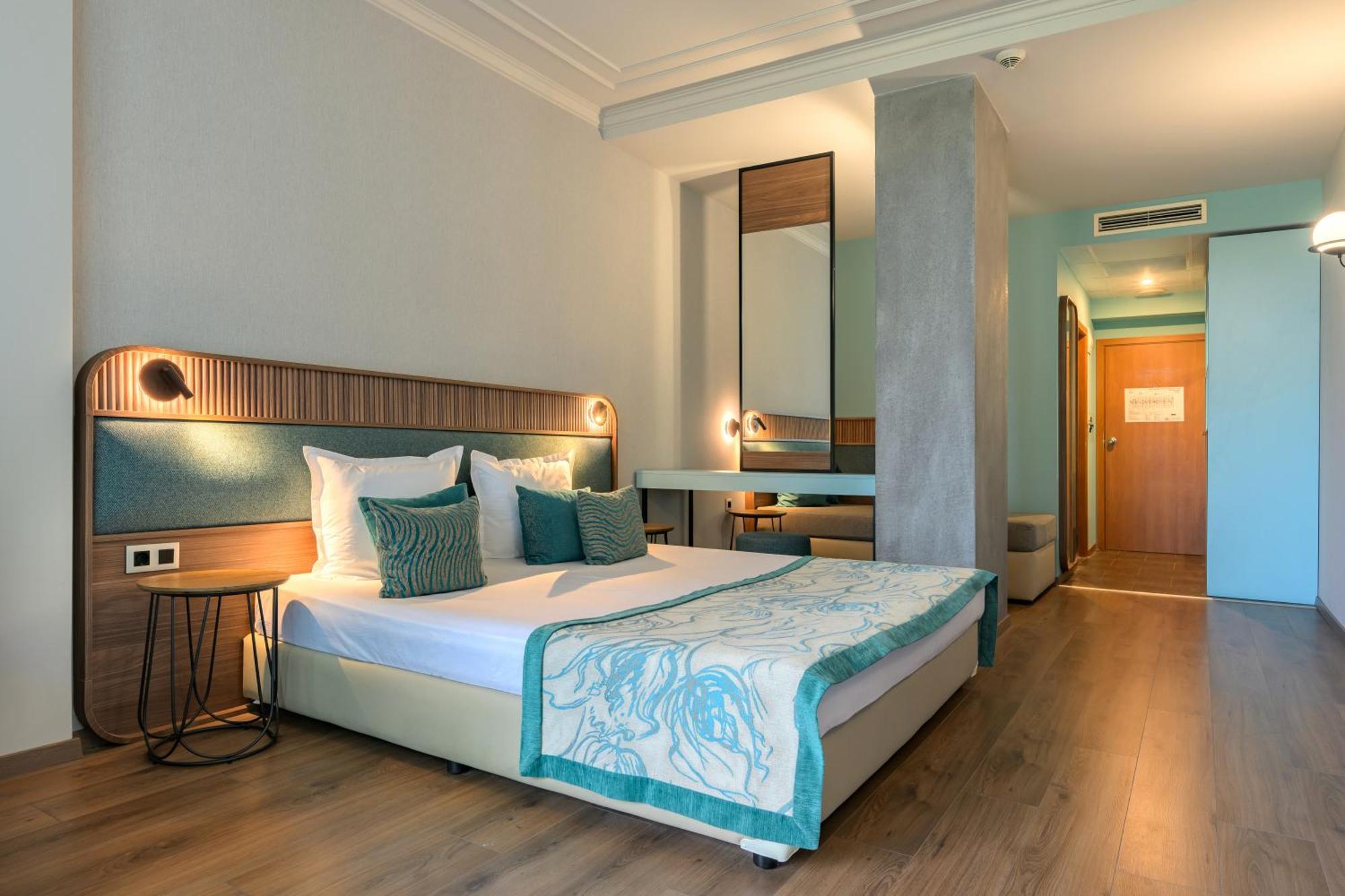 Kristal Hotel Golden Sands Exterior photo